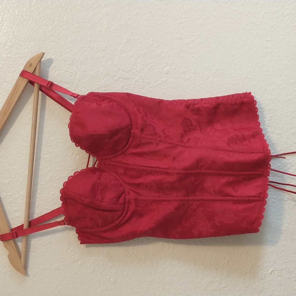 Frederick's Red Sweetheart Cut Corset Size 32